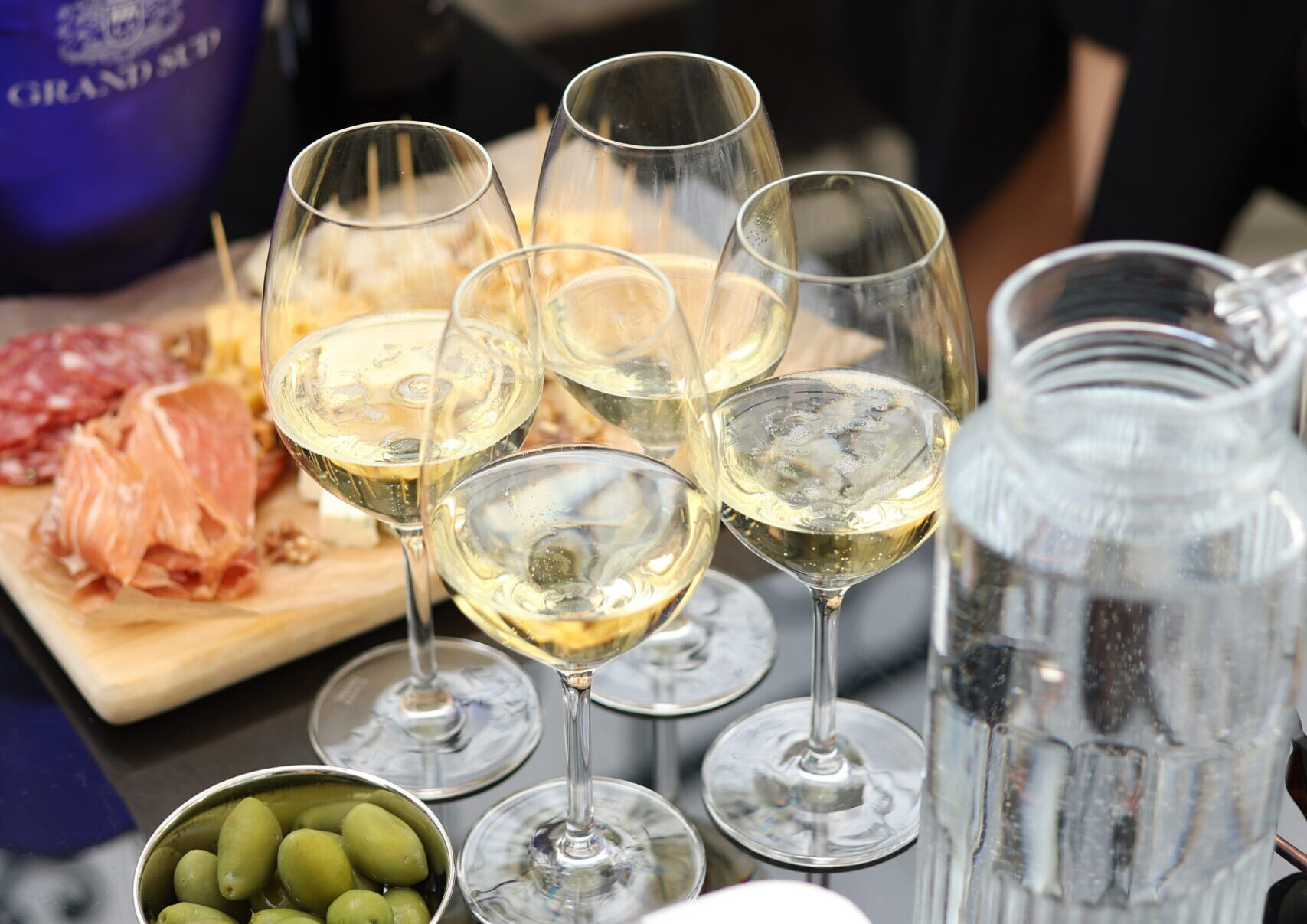 Как правильно подобрать вино к еде: правила и секреты идеального сочетания