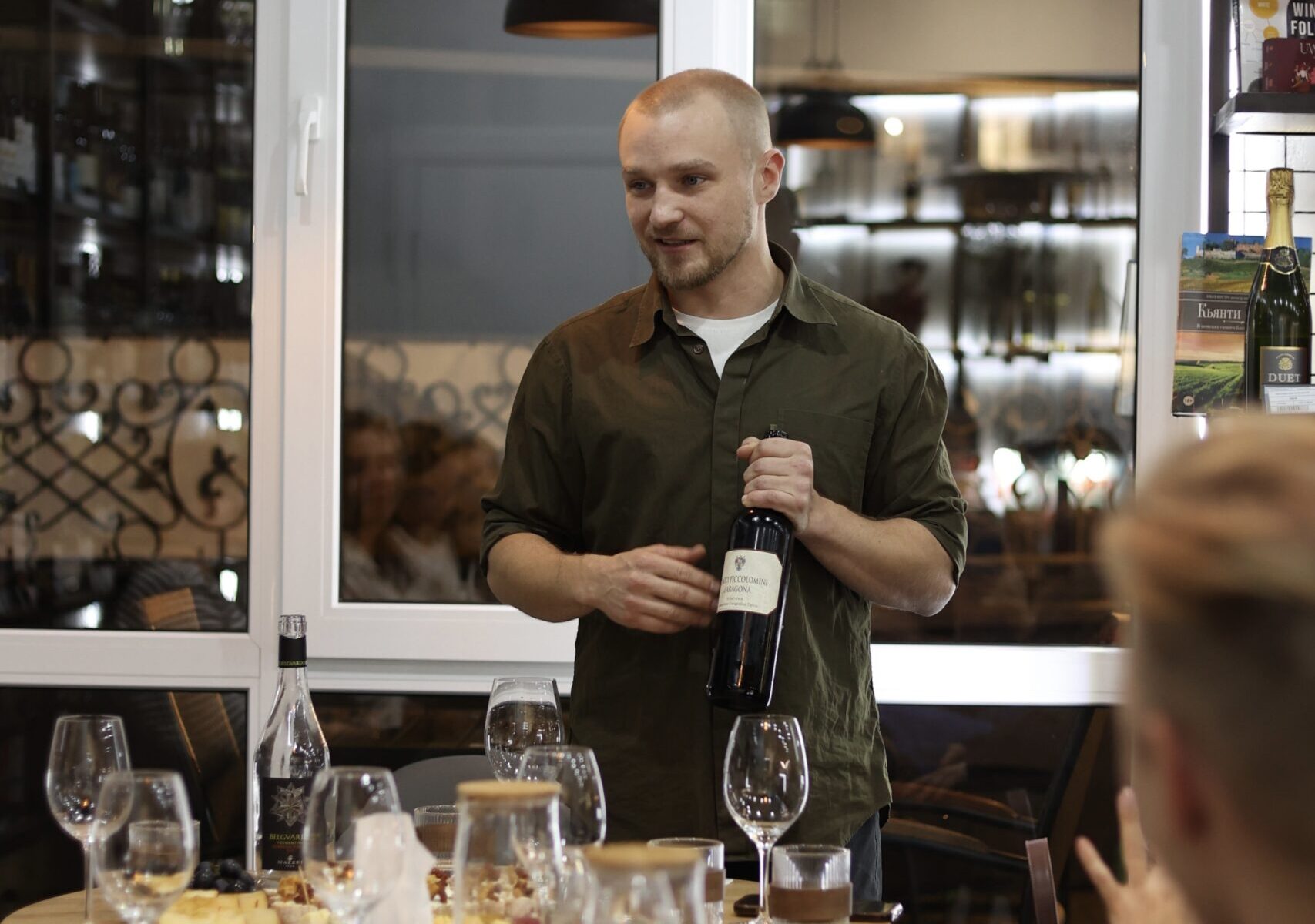 Які навички потрібні, щоб стати сомельє: від сенсорики до менеджменту